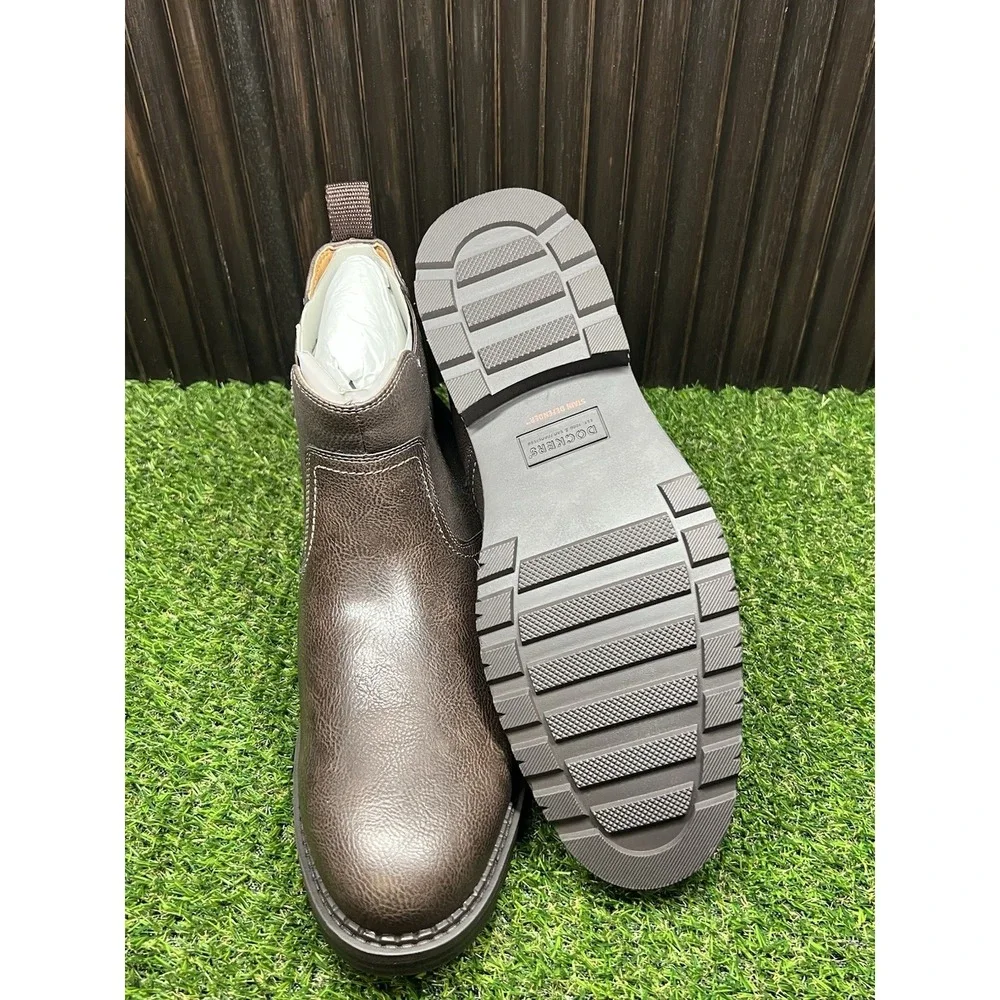 Dockers size 12